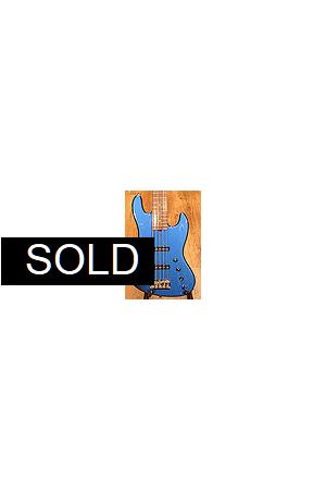 Sadowsky Metro R5 (Blue) Sadowsky Metro R5 (Blue)